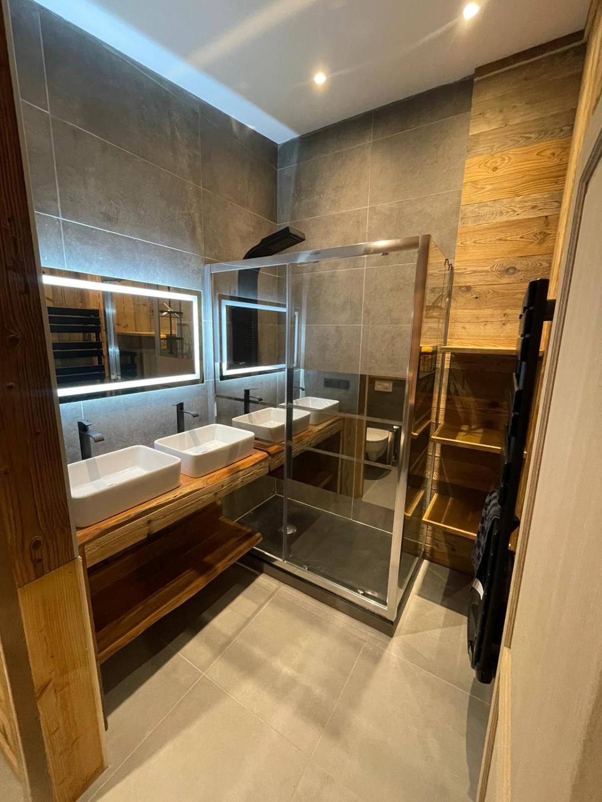 Maison A Moutiers 3 Vallees 4 Chambres 10 Pers Eksteriør billede