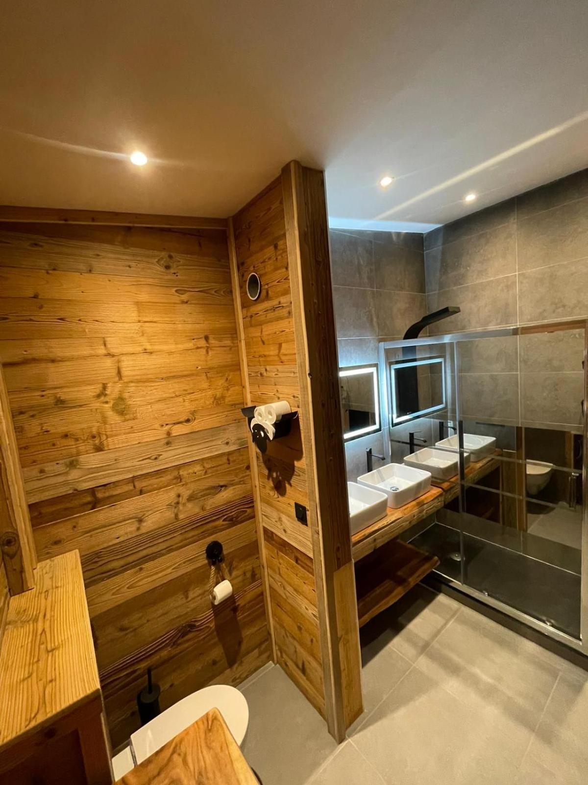 Maison A Moutiers 3 Vallees 4 Chambres 10 Pers Eksteriør billede